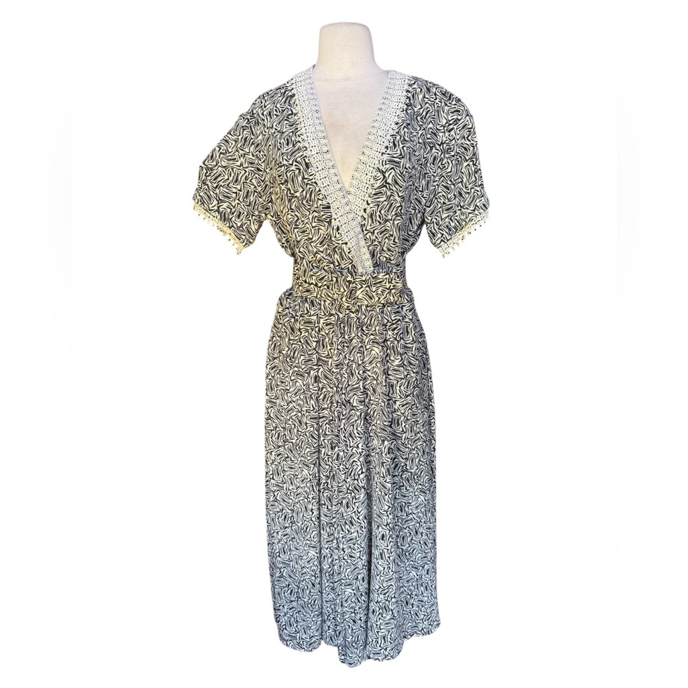 1980s/90s Harry Who Embroidered Lace Trim Poly Dress w/Matching Belt